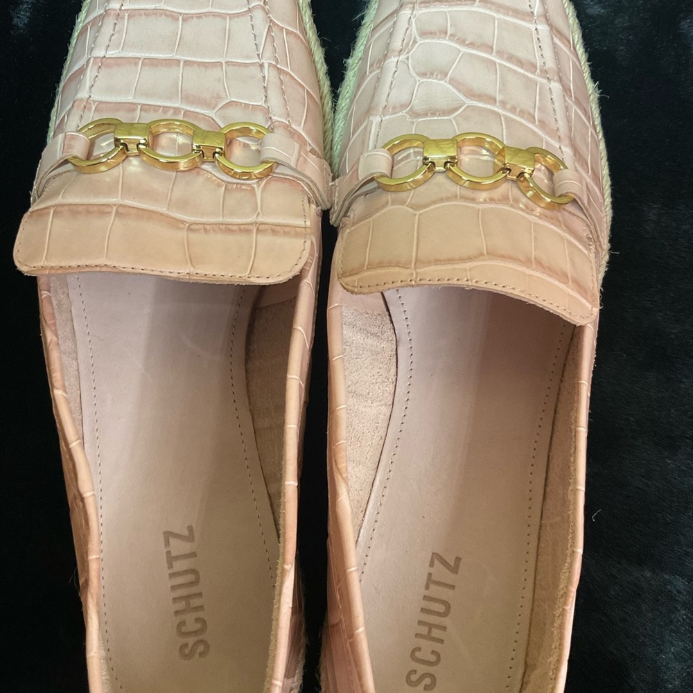 SCHUTZ Blush Croc-Patterned Loafers with Gold Accent - Picture 10 of 10